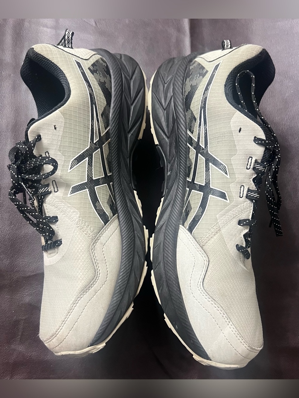 ASICS Men's GEL-Venture 10 Trail Running Shoes in White/Sage/Black, Size 13.